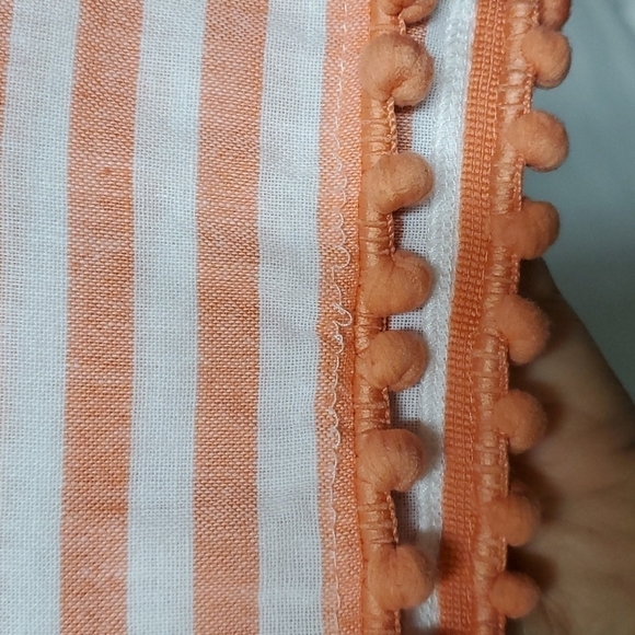 Linens salmon pink and cream striped poncho - Picture 6 of 6